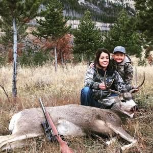 Meet your Posher, Kacee